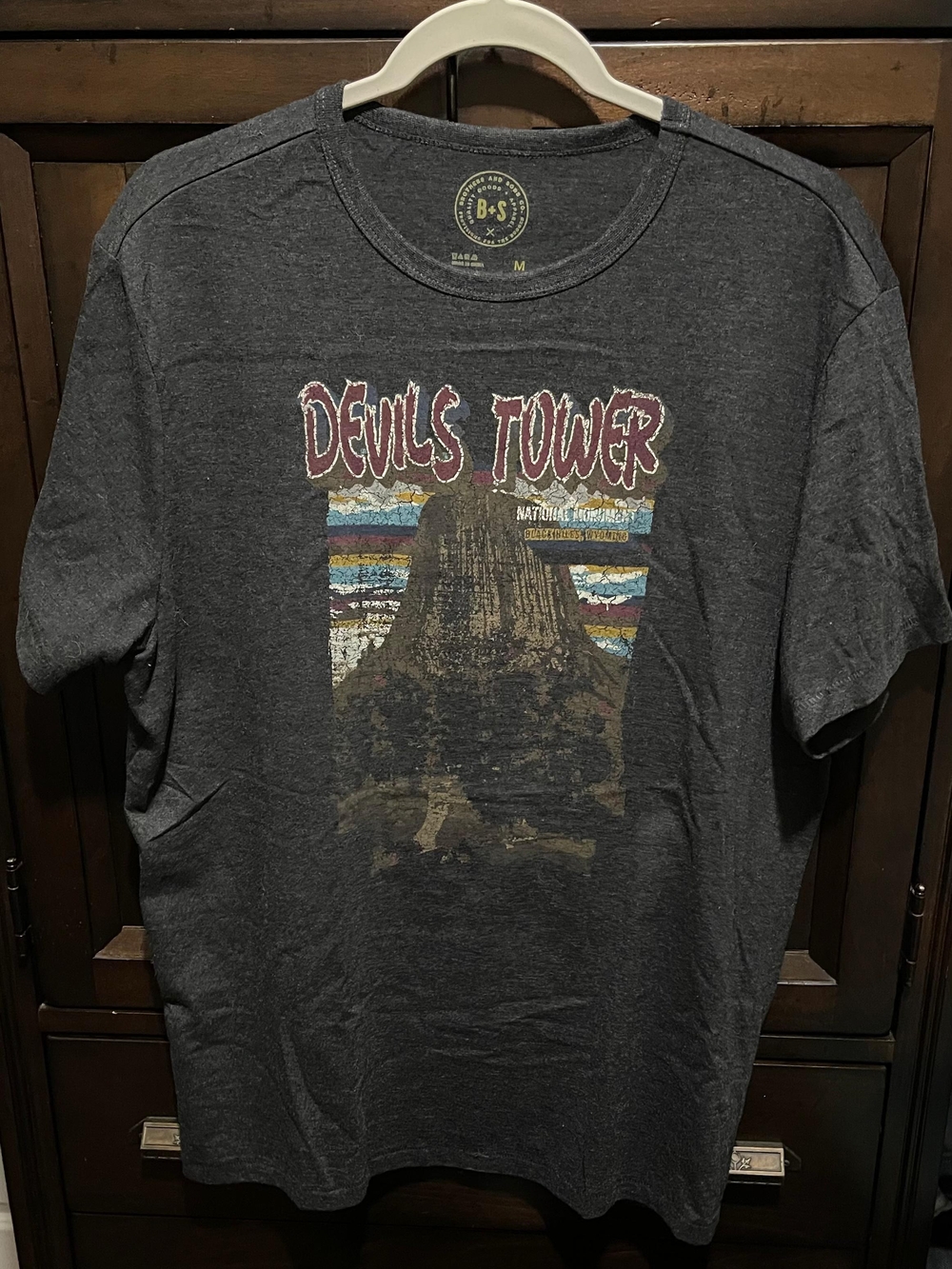 Men's Devils Tower Graphic T-Shirt - (M)